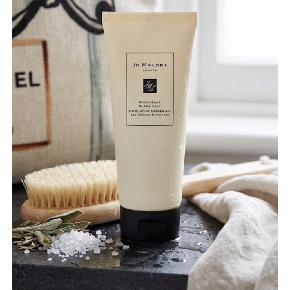 New Jo Malone Wood Sage & Sea Salt exfoliation shower gel -